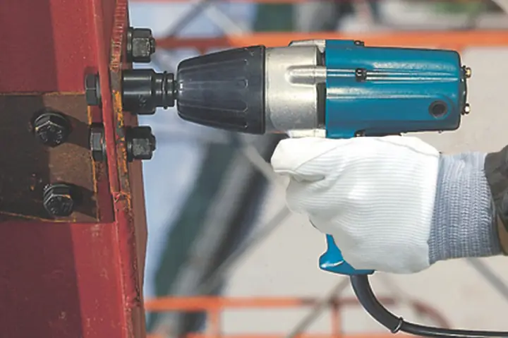 Máy Siết Bu Lông Dùng Điện Makita