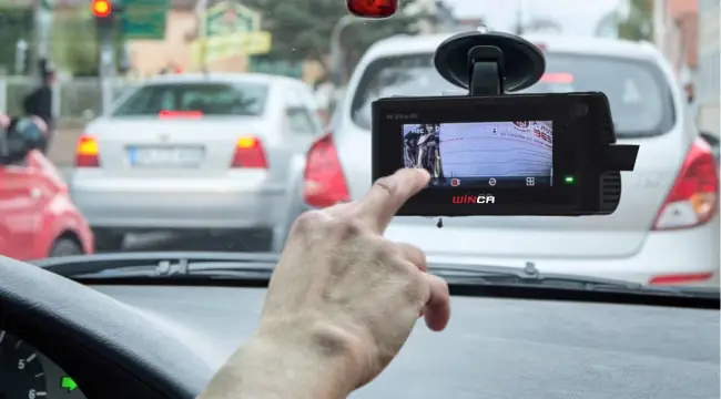 Cách Xử Lý Khi Camera Hành Trình Bị Ngược Hình Ảnh Cách Xử Lý Khi Camera Hành Trình Bị Ngược Hình Ảnh