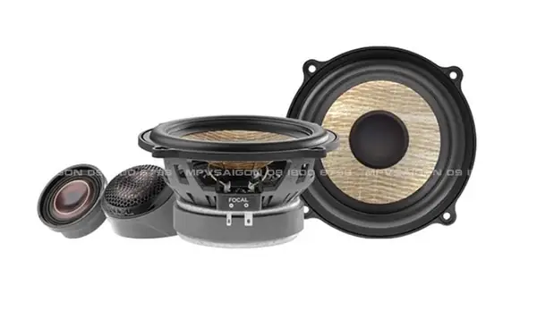 Màng Cách Âm Trên Xe Ô Tô: Cẩm Nang Chi Tiết Từ A Đến Z Màng Cách Âm Trên Xe Ô Tô: Cẩm Nang Chi Tiết Từ A Đến Z