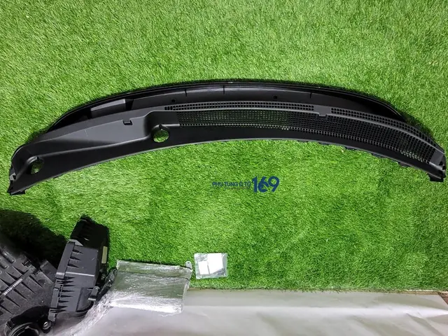 Máng Nước Xe Ô Tô Là Gì? Chức Năng Cốt Lõi Trong Hệ Thống Làm Mát Máng Nước Xe Ô Tô Là Gì? Chức Năng Cốt Lõi Trong Hệ Thống Làm Mát