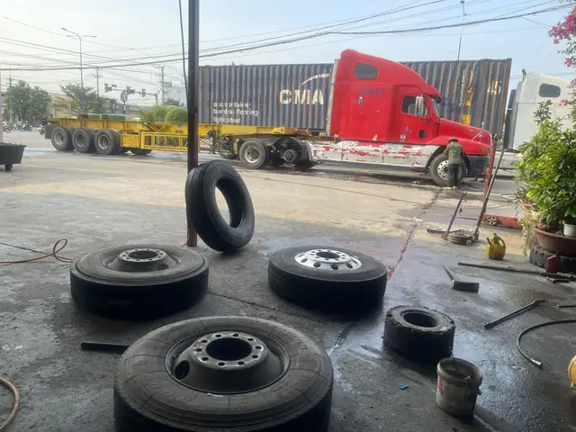 Dịch Vụ Cứu Hộ Xe Ô Tô Khẩn Cấp - Giải Pháp An Toàn Cho Mọi Hành Trình