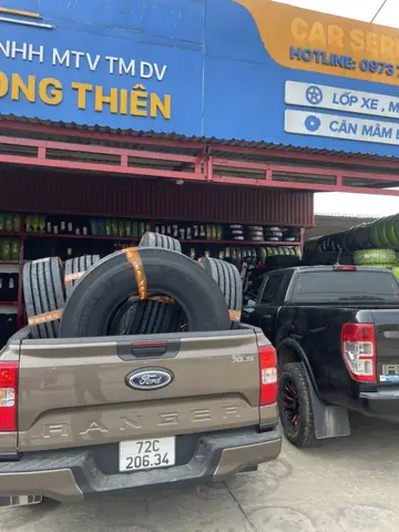 Bí Quyết Kiểm Tra Lốp Xe Để Tránh Sự Cố Trên Đường Dài