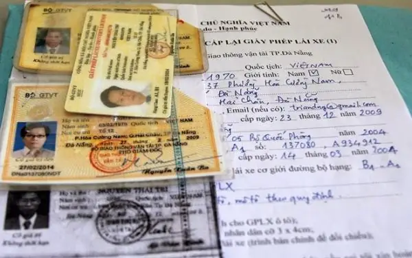 Mẫu Đơn Cấp Lại Bằng Lái Xe Ô Tô: Thủ Tục & Hồ Sơ Chi Tiết