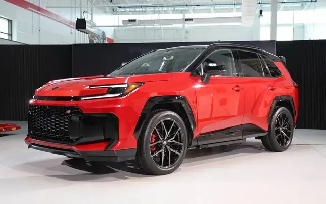 Mẫu Xe Ô Tô Toyota Mới Nhập Về: Tổng Hợp Các Phiên Bản Mới Nhất Và Đánh Giá Chi Tiết