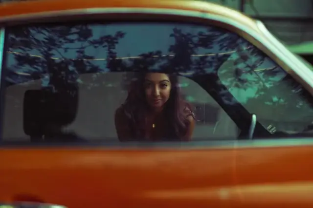 Kinh Nghiệm Chọn Máy Ra Vào Lốp Xe Ô Tô Tối Ưu Cho Xưởng Dịch Vụ