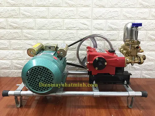 Hướng Dẫn Chọn Máy Rửa Ô Tô Xe Máy: Bí Quyết Giữ Xe Sạch Bóng