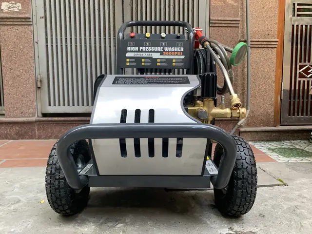 Máy Rửa Xe Ô Tô Cao Áp Lutian 20m36-7.5t4 Máy Rửa Xe Ô Tô Cao Áp Lutian 20m36-7.5t4