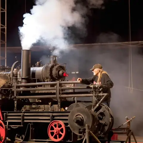 Máy Thổi Khói Vào Trong Xe Ô Tô Dùng Để Làm Gì?