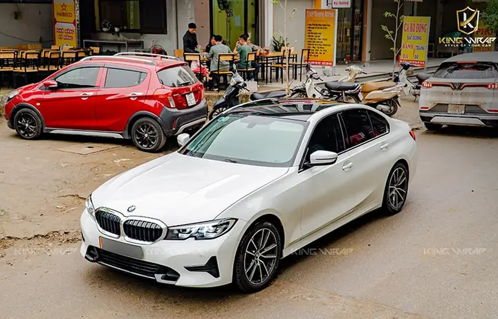 Miếng Dán Nóc Xe Ô Tô Hà Nội: Kinh Nghiệm & Địa Chỉ Uy Tín