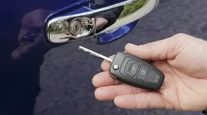 Đối Với Xe Sử Dụng Chìa Khóa Cơ Và Điều Khiển Từ Xa