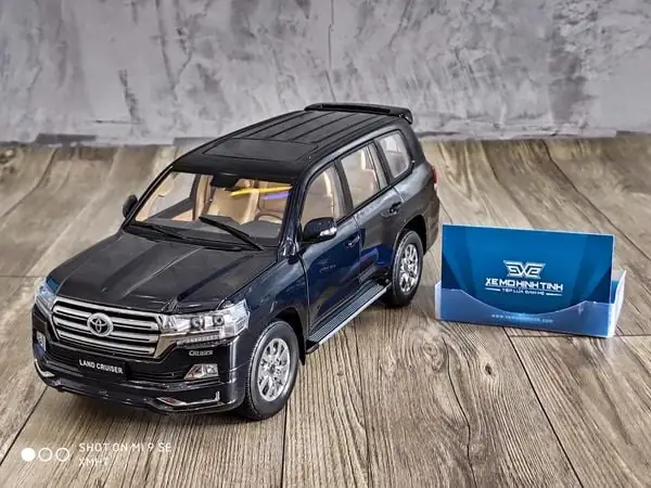 Mô Hình Xe Ô Tô Landcruiser