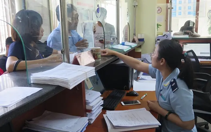 Hoạt Động Nghiệp Vụ Tại Chi Cục Hải Quan Vĩnh Phúc. Ảnh: N.linh