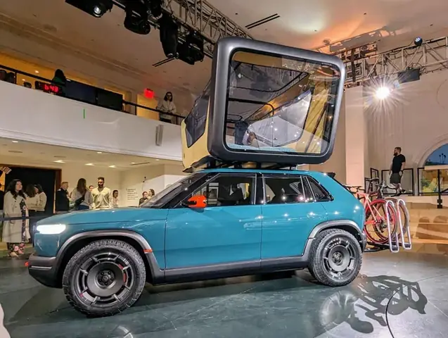 Mơ Thấy Xe Ô Tô Lao Xuống Vực: Lời Nhắc Nhở Về An Toàn Lái Xe