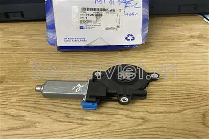 Mô Tơ Lên Xuống Kính Cánh Cửa Trước Trái Chevrolet Vivantsản Xuất Bởi Gm Phụ Tùng Chính Hãng, Giá Tốt Nhất