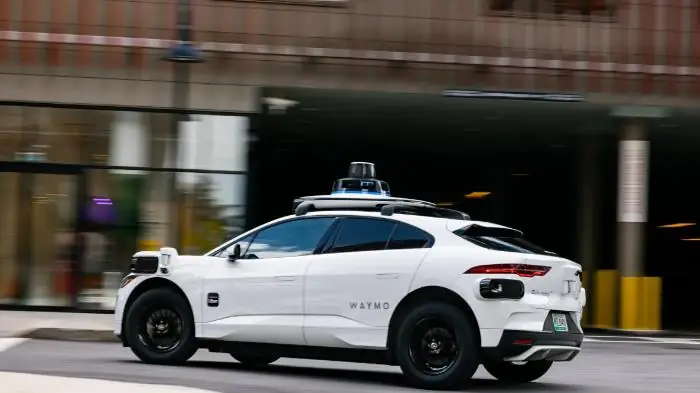 Mở Xe Ô Tô Robot Hành Động Là Gì Và Cách Sử Dụng An Toàn Hiệu Quả