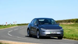 Một Ô Tô Và Một Xe Máy Bắt Đầu: Phân Tích Chi Tiết Hiệu Suất, An Toàn & Kỹ Thuật