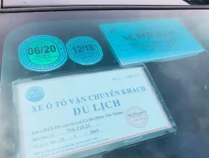 Xe Vận Tải Kinh Doanh Gia Đình Gắn Phù Hiệu Không ?