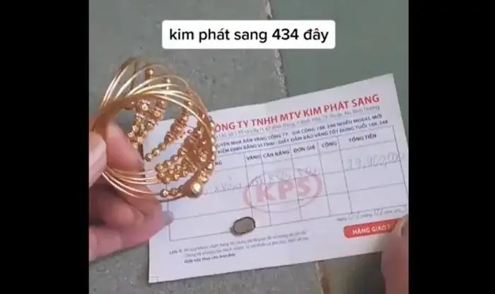 Vụ Vàng Hút Nam Châm Ở Bình Dương, Quản Lý Tiệm Vàng Giải Thích Lý Do Không Ai Ngờ Tới - Ảnh 2. Vụ Vàng Hút Nam Châm Ở Bình Dương, Quản Lý Tiệm Vàng Giải Thích Lý Do Không Ai Ngờ Tới - Ảnh 2.