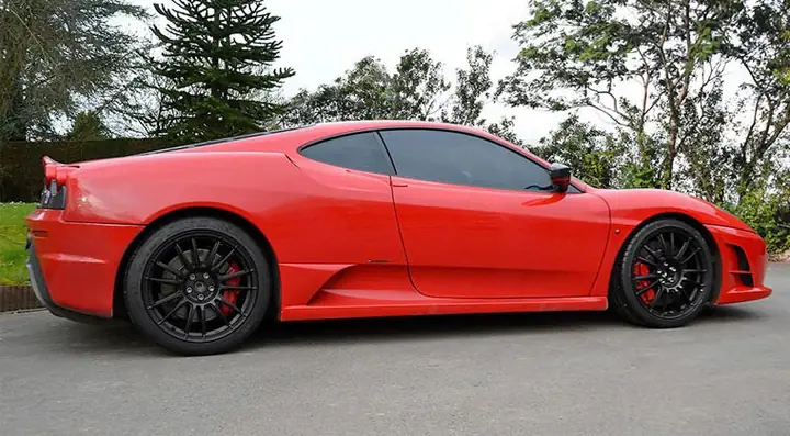 Sinh Năm 1983 Kỵ Màu Xe Gì?