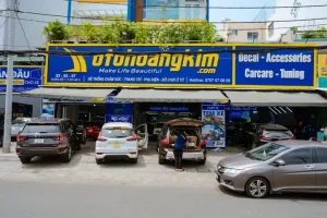 Địa Chỉ Cửa Hàng Ô Tô Hoàng Kim Phân Phối Nắp Thùng Cuộn Bán Tải