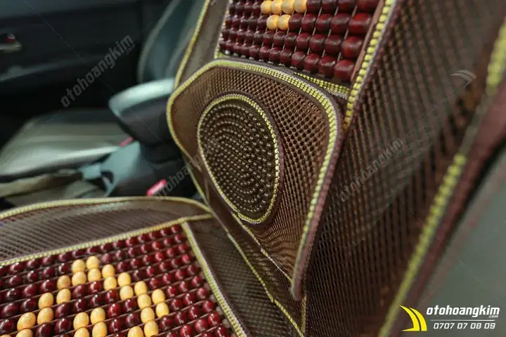 Lót Lưng Ghế Ô Tô Dạng Hạt Gỗ