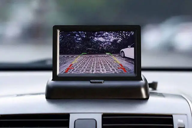 Camera Lùi Là Phụ Kiện Quan Trọng Trên Xe Ô Tô Giúp Người Lái Có Thể Đậu Đỗ Hoặc Lùi Xe Một Cách Nhanh Chóng, Dễ Dàng, Đồng Thời Tránh Các Va Chạm Không May Xảy Ra.