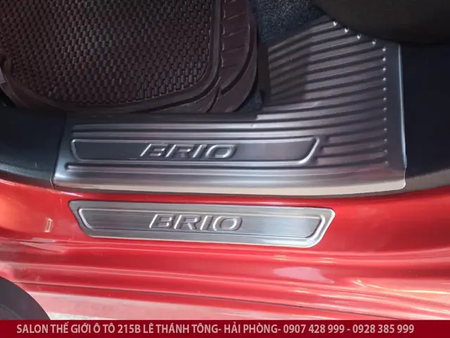 Lợi Ích Vượt Trội Khi Lắp Đặt Nẹp Gác Chân Xe Ô Tô