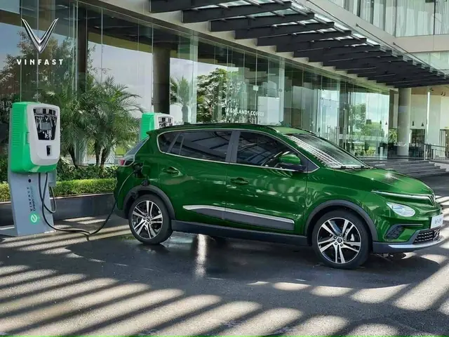 Vinfast Ra Mắt Xe Ô Tô Điện Ngày 15/20/2021