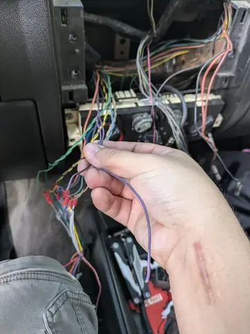 Nghiên Cứu Hệ Thống Điện Trên Xe Ô Tô Chevrolet: Từ Cơ Bản Đến Nâng Cao