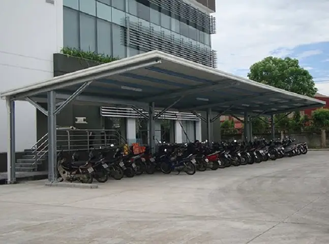 Nhà Để Xe Ô Tô Bằng Sắt: Có Nên Lựa Chọn Giải Pháp Này Cho Xế Yêu?