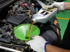 Sự Khác Biệt Giữa Nhớt Đơn Cấp Và Đa Cấp