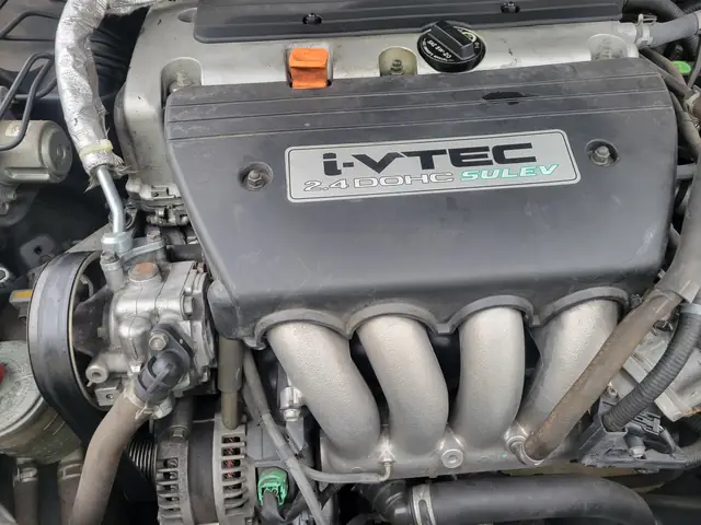 Nhớt Lạnh Xe Ô Tô: Hiểu Rõ Về Dầu Lạnh Và Hệ Thống Điều Hòa