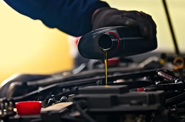 Gi Ải Đáp Thắc Mắc: Xe Tải Chạy Bao Nhiêu Km Thì Thay Nhớt ? Gi Ải Đáp Thắc Mắc: Xe Tải Chạy Bao Nhiêu Km Thì Thay Nhớt ?