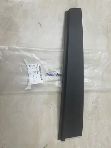 Nhựa Dán Cánh Cửa Xe Ô Tô Là Gì?