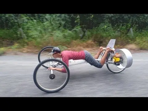 Điều Gì Tạo Nên Một Chiếc Xe “kì Dị”?