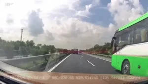 Cao Tốc - Ảnh 1.