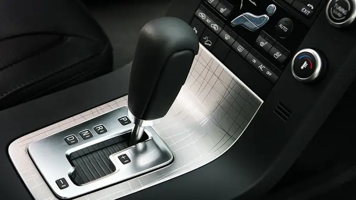 Ô Tô Xe Ga Và Xe Số