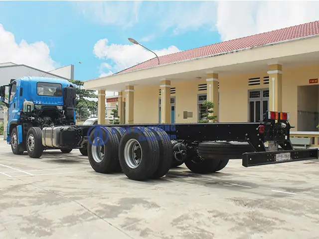 Xe Tải Isuzu 4 Chân