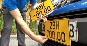 Tại Sao Người Dân Đi Bấm Biển Số Cho Xe Ô Tô Con Nhưng Lại Ra Biển Số Xe Tải, Xe Khách?