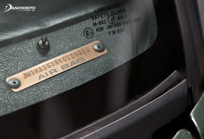 Số Khung Xe Ô Tô Nằm Ở Đâu?