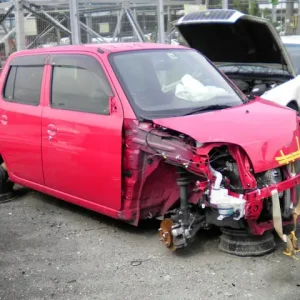 Phế Liệu Lốp Xe Ô Tô Cũ: Làm Thế Nào Để Biến Thách Thức Thành Cơ Hội?