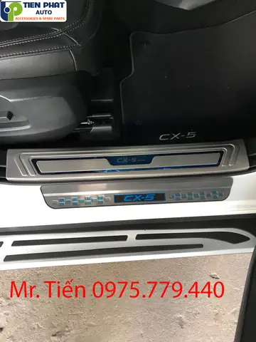 Nẹp Bước Chân Trong Và Ngoài Xe