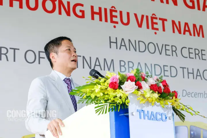 Bộ Trưởng Trần Tuấn Anh Bày Tỏ Sự Tự Hào Với Sự Kiện Xuất Khẩu Xe Và Phụ Tùng, Linh Kiện Ô Tô Của Thaco