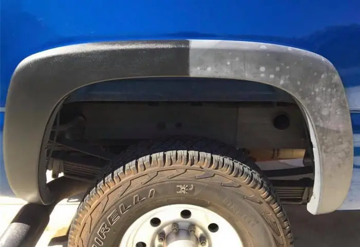 Các Yếu Tố Khiến Nhựa Ô Tô Bị Bạc Màu