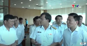 Đồng Chí Bí Thư Tỉnh Ủy Đỗ Trọng Hưng Và Các Thành Viên Trong Đoàn Thăm Trung Tâm Điều Hành Hệ Thống Bốc Dỡ Container Tại Tổng Công Ty Tân Cảng Sài Gòn.