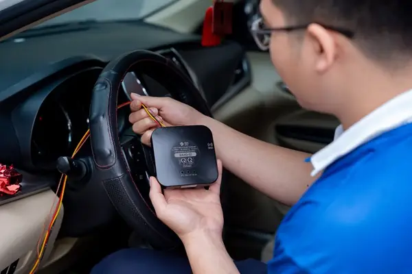 Thời Gian Làm Việc Của Tài Xế Được Kiểm Soát Với Định Vị Ô Tô