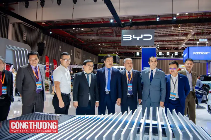 Quảng Cáo Trên Tạp Chí Ô Tô Xe Máy