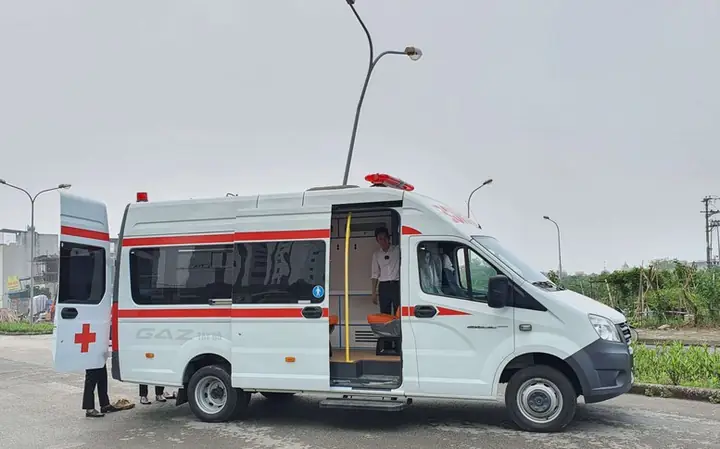 Có Được Phép Cải Tạo Xe Cứu Thương?