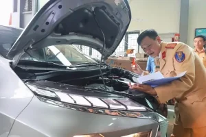 Tầm Quan Trọng Của Việc Tuân Thủ Quy Định Khi Đổi Màu Sơn Xe