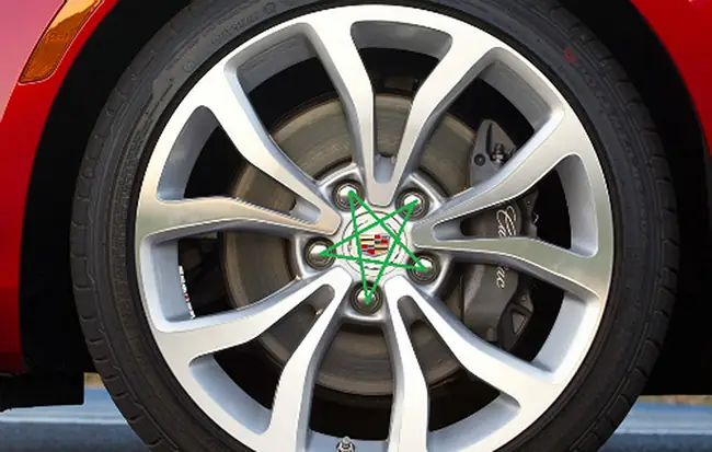 Tháo Ốc Ô Tô Theo Đường Chéo